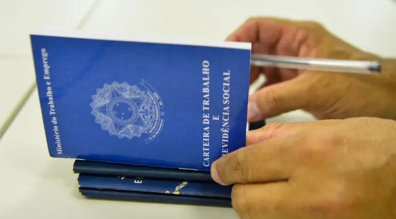 Sine anuncia 462 vagas de emprego em cidades do Piauí e outros estados