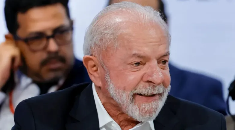 Lula chega a Casa Branca para encontro com Trump nos Estados Unidos